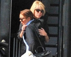 Lindsay Lohan Kabur dari Rumah Pasca Berkelahi dengan Ibunya