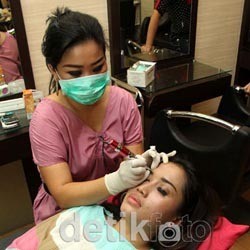 Ingin Lebih Cantik, Melinda Sulam Alis