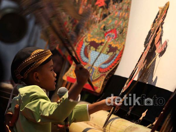 Dua Dalang Cilik Unjuk Kebolehan