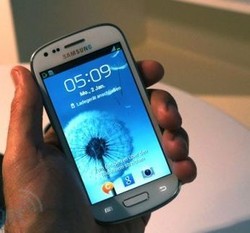 Ini Spesifikasi Samsung Galaxy S III Mini
