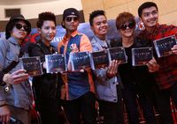 SM*SH Luncurkan Album Ke-2 Step Forward