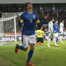 Kaka Cetak Gol, Brasil Gilas Irak 6-0