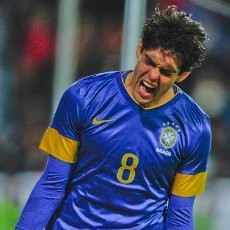 Gol ke Gawang Irak Lengkapi Kegembiraan Kaka