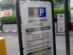 Tarif Parkir di DKI Jakarta Harus Mahal