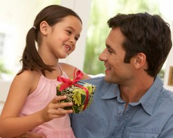 Pentingnya Kedekatan Ayah dengan Anak Perempuannya