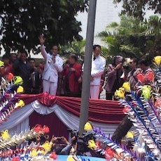 Di Hadapan Jokowi-Ahok, Ribuan Warga Spontan Bernyanyi Indonesia Raya