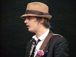 Pete Doherty Diinterogasi Soal Hilangnya Troli Kereta Api di Prancis