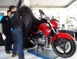 Baby B-King Masih Bisa Minum Premium