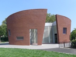 Busyet! Taman Ini Punya Toilet Mewah Seharga Rp 20 Miliar