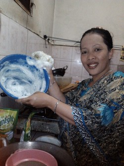 Bukan Profesi Tapi Rutinitas Heboh