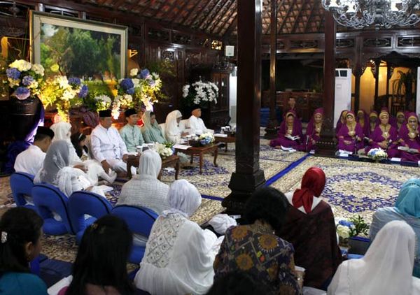 Ibas-Aliya Tasyakuran Tujuh Bulanan