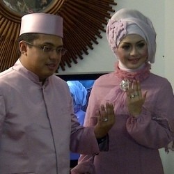 Eddies Adelia Rahasiakan Tanggal Pernikahan