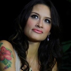 Hamil 7 Bulan, Rebecca Reijman Stop Nyanyi & Keluar Malam