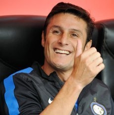 Tak Seperti Juve dengan Del Piero, Inter Akan Terus Pertahankan Zanetti