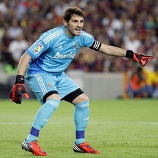Digosipkan Macam-macam, Casillas Membantah