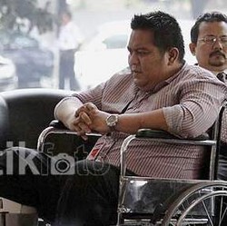  Berkursi Roda, Dendy Prasetiya Diperiksa KPK