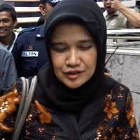  Cici Tegal Akui Terima Cek Rp 500 Juta dari Siti Fadilah