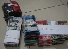 Puluhan Barang Bawaan Jamaah Tercecer di Masjid Nabawi