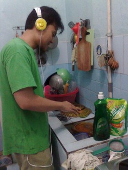 Sunlight: Cuci Piring Jadi Lebih Asik