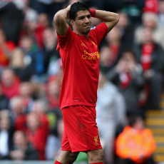 Koscielny: Suarez Curang dan Tukang Diving