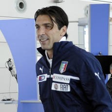 Meski Cedera, Buffon Memaksa Tetap Main