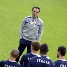 Prandelli Larang Pemainnya Bicarakan Laga Juve vs Napoli