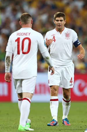 Gerrard: Kapten Inggris? Sabar Dulu, Rooney
