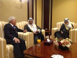 Hatta Bahas Investasi Energi Bareng PM & Menkeu Kuwait