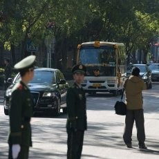 Konvoi 20 Kendaraan Iringi Pemulangan Jasad Norodom Sihanouk ke Kamboja