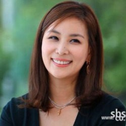 Perhiasan Rp 156 Juta Go So Young Jadi Pusat Perhatian