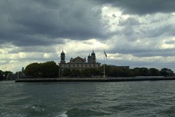 Ellis Island, Si Pulau X-Men