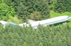 Pria Ini Menyulap Pesawat Jadi Rumah Pribadinya