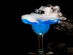 Pemerintah Inggris Didesak Larang Nitrogen Cair Dalam Minuman