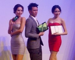 Asus Padfone 2 Hadir, Padfone Generasi Pertama Turun Harga?