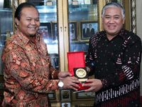Hidayat Bertemu Din Syamsudin