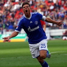 Huntelaar Dikaitkan dengan Lazio, Agen: Itu Cuma Rumor