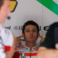 Rossi Siap Hadapi Tantangan di Sepang