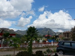 Pagi hari di Sossok....