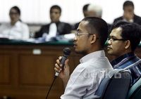 Dua Pegawai Permai Grup Bersaksi untuk Angie