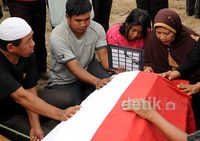 Polisi Korban Pembunuhan di Poso Dimakamkan