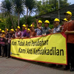 Didemo Karyawan Sendiri, Apa Kata Manajemen Indosat?