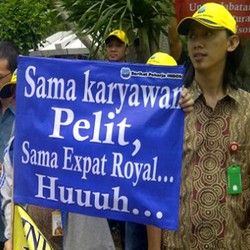 Banyak Pekerja Asing, Indosat Didemo Ratusan Karyawan