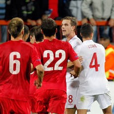 UEFA Dakwa Inggris & Serbia Terkait Keributan Pemain