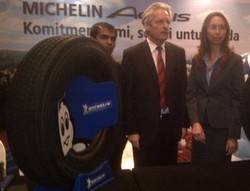 Michelin Kenalkan Ban Truk