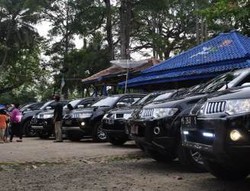 Pecinta Pajero Serbu Anyer & Bandengan Jepara