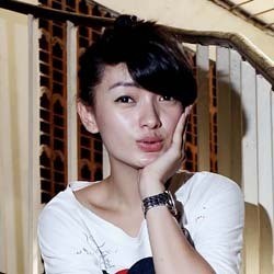 Gaya Casual Zaskia si Goyang Itik