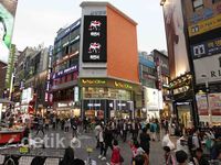 Mengintip Myeongdong, Surga Belanja di Seoul