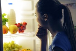 Lapar di Malam Hari Tapi Tak Ingin Gemuk? Makan Ini Saja!