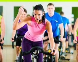 10 Latihan Pembentukan Tubuh yang Jadi Favorit Seleb Dunia 