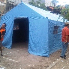 Korban Kebakaran Tambora Ditampung di Tenda Pengungsi